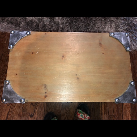 Decorative Wood Storage Chest!! - Picture 7 of 8